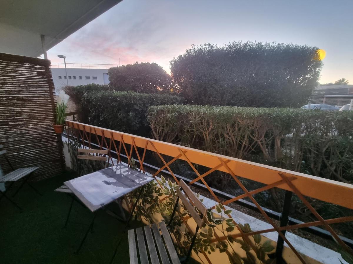 100 M De La Plage - Les Cigales De Mer - Studio Cabine - Parking Le Grau-du-Roi Extérieur photo